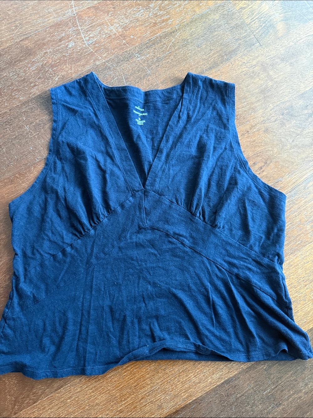 Banana Republic Navy V-Neck Sleeveless Tank